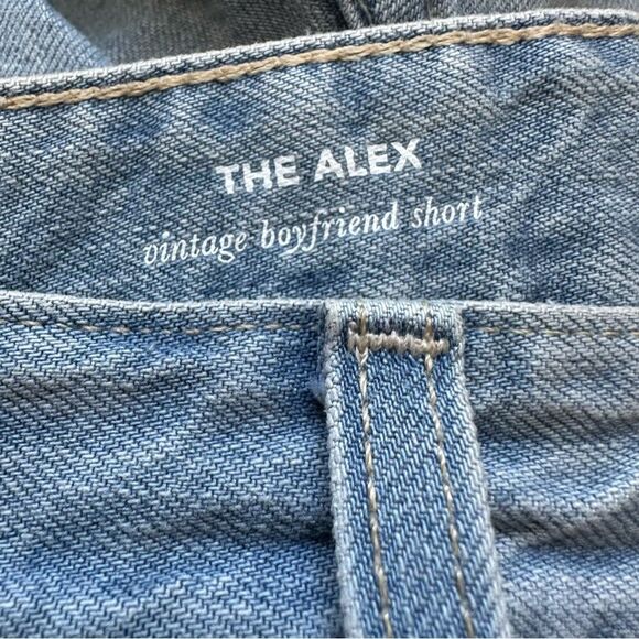 AG Adriano Goldschmied The Alex Vintage Boyfriend Raw Hem Denim Short Size 26 - Picture 5 of 9